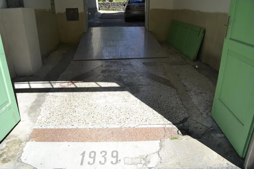 רייקה Apartment Duxiana With Garden