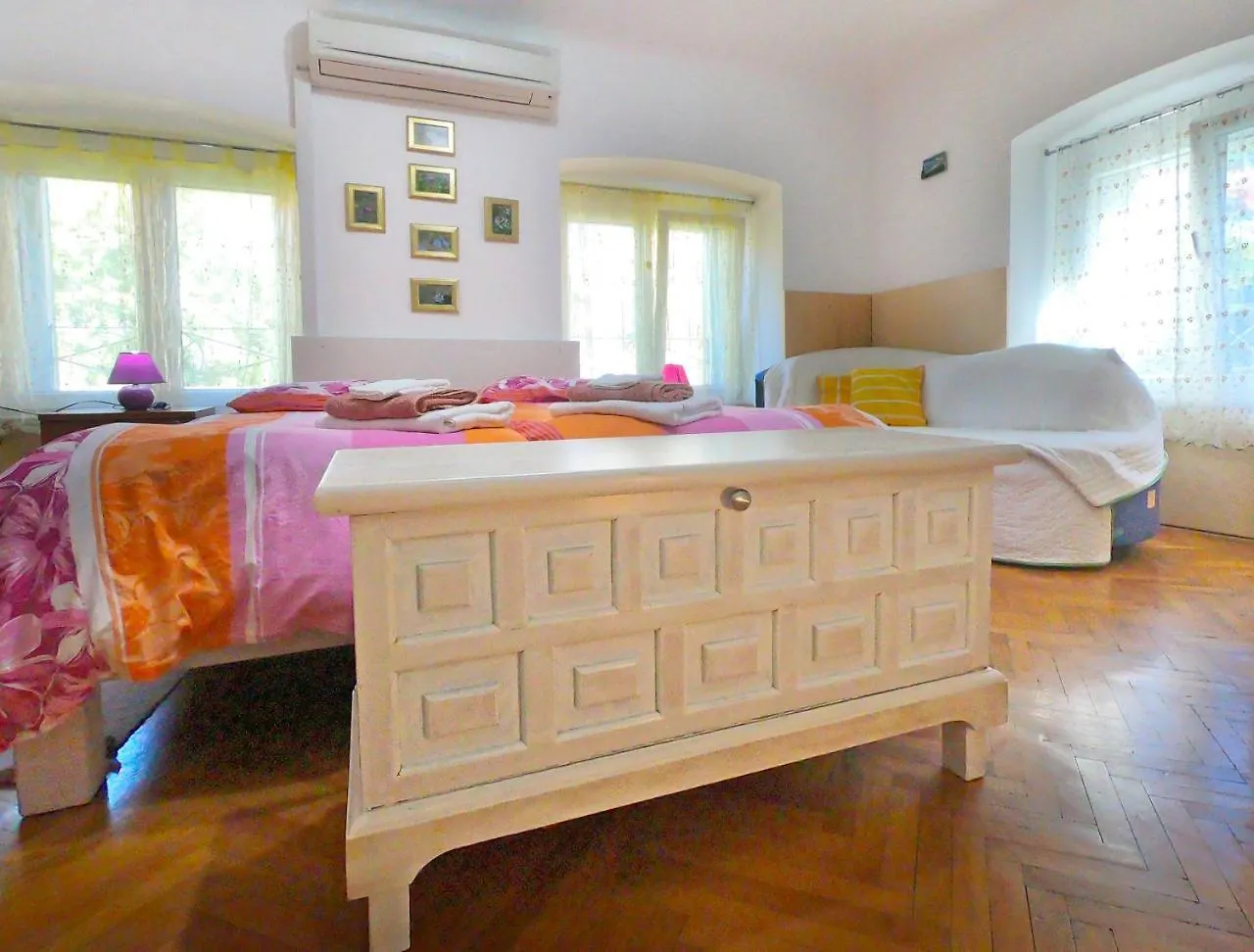 רייקה Apartment Duxiana With Garden